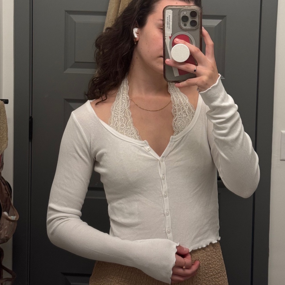 Hollister Must-Have Collection Ribbed Baby Tee White Long Sleeve Button Front S